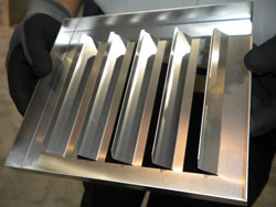 钣金加工企业如何通过引进自动化折弯成型设备降低生产成本，提高产品质量？-中山成都蔡瑞电子商务解决方案有限公司-成都蔡瑞电子商务解决方案有限公司