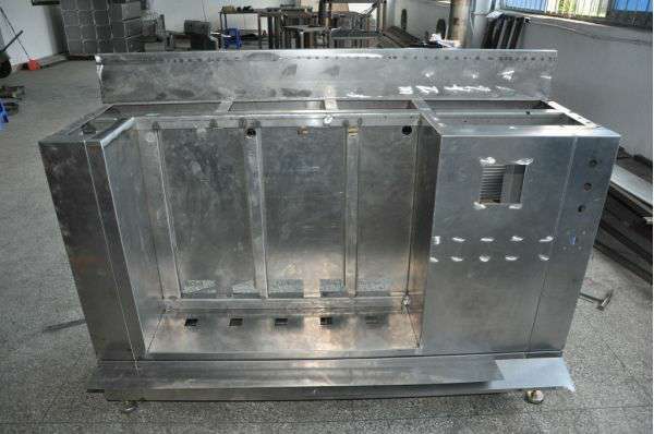 浅谈钣金加工的优势-成都蔡瑞电子商务解决方案有限公司